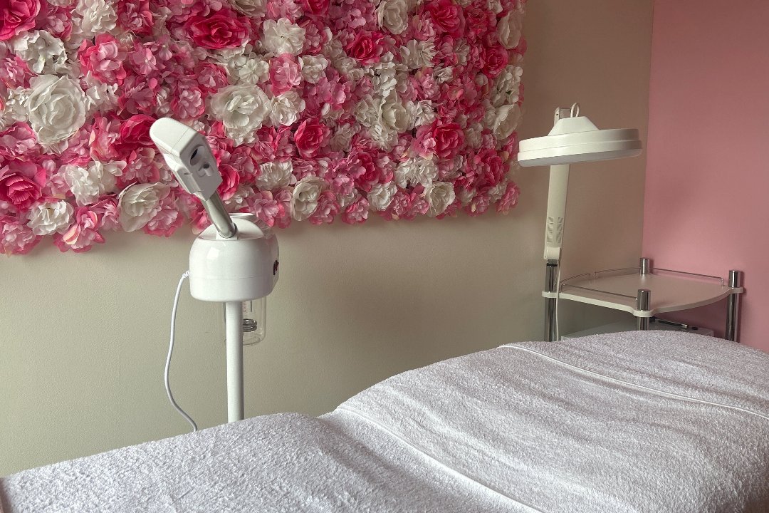 Lola’s Beauty Room, Princenhage Hovenierstraat, Breda