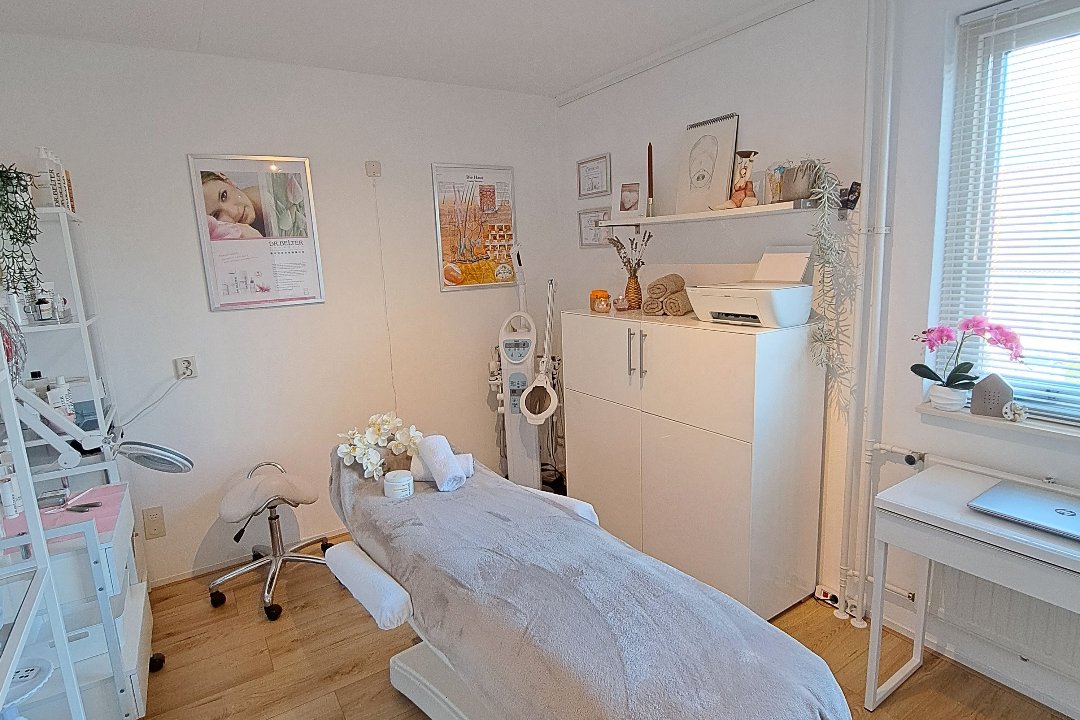 LUNÈVE Beauty & Care, Weigelia, Zuid-Holland