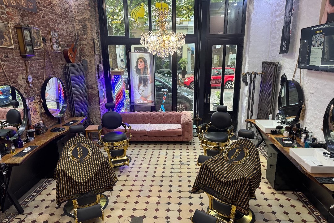 Cut In Cut Out – Friseur in Hamburg-Eimsbüttel, Eimsbüttel, Hamburg