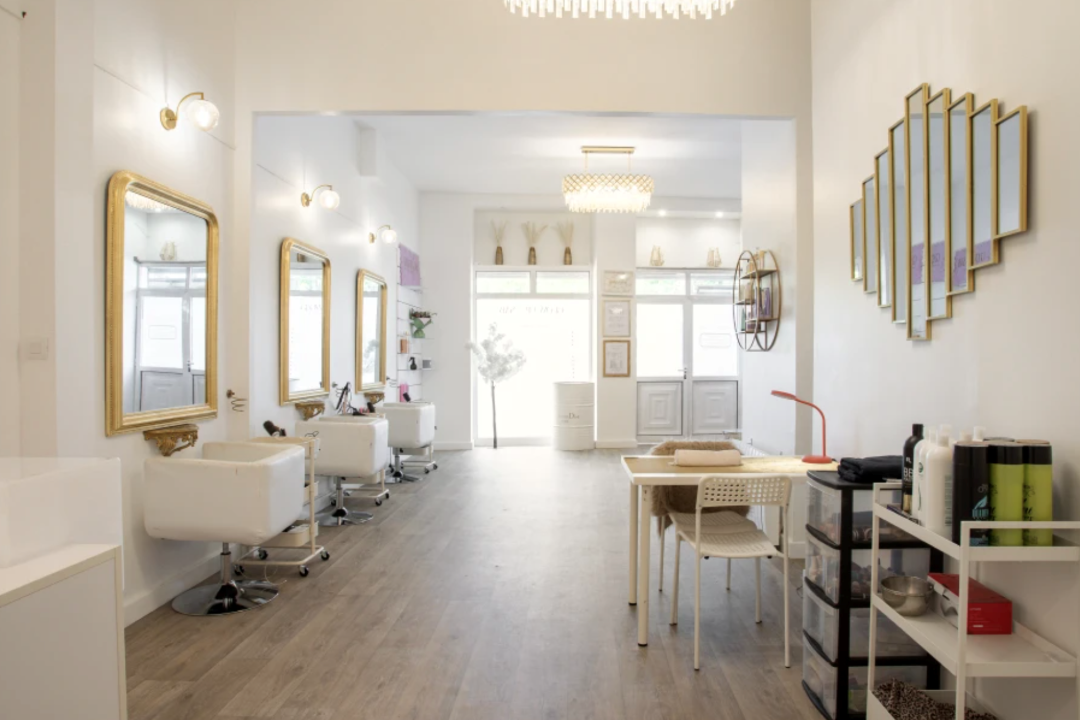 Glowupbysab institut de beauté, Villeurbanne, Métropole de Lyon