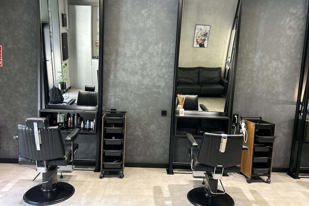 Mirela Darie Hair Therapist, La Gran Via, Valencia