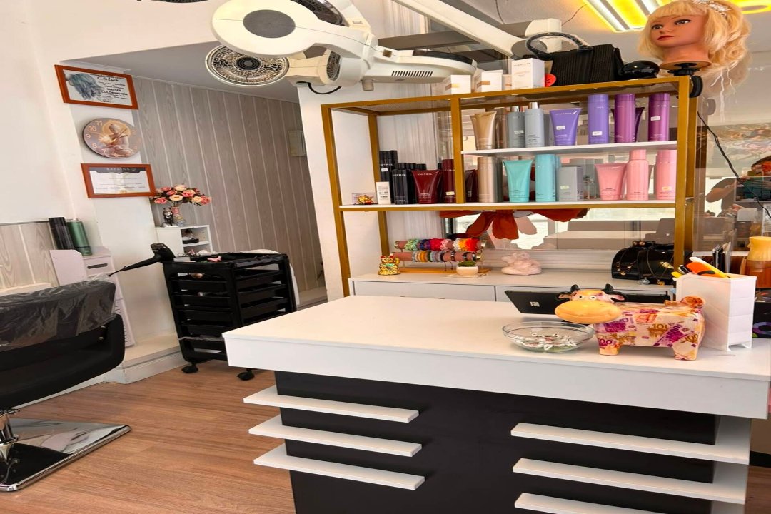 DJPELUQUERIA, Zumarraga