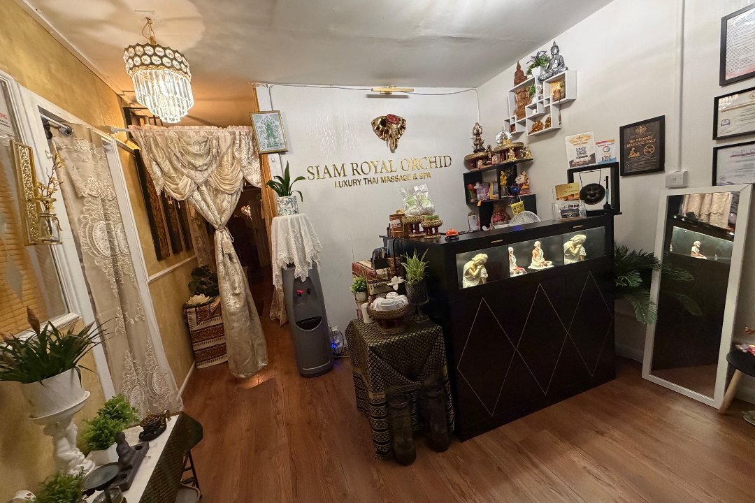 Siam Royal Orchid Luxury Thaimassage &Spa (London Spitalfields), Brick Lane, London