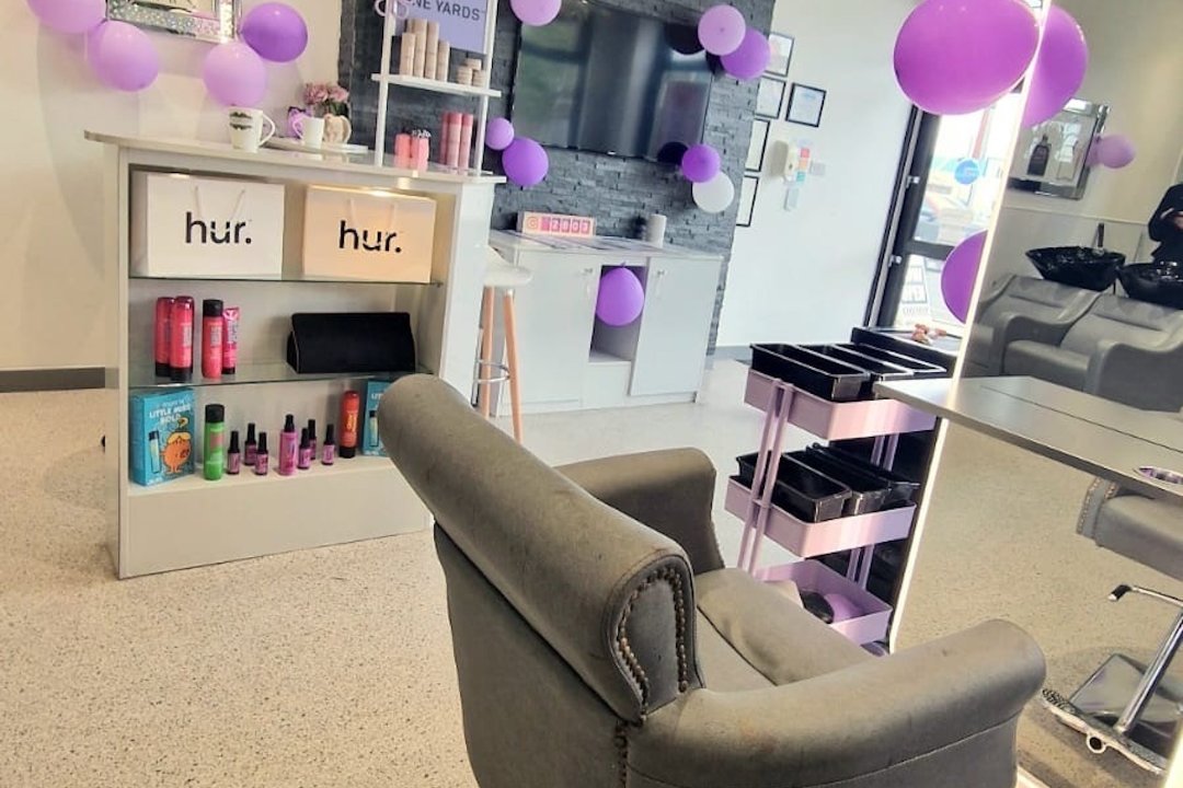 Helen Greenwood Vivid Colour & Creative Cuts, Little Lever, Bolton