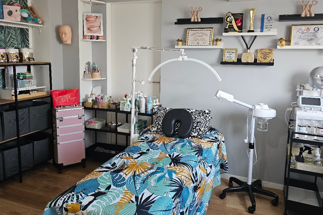 Farah Glam, Marseille