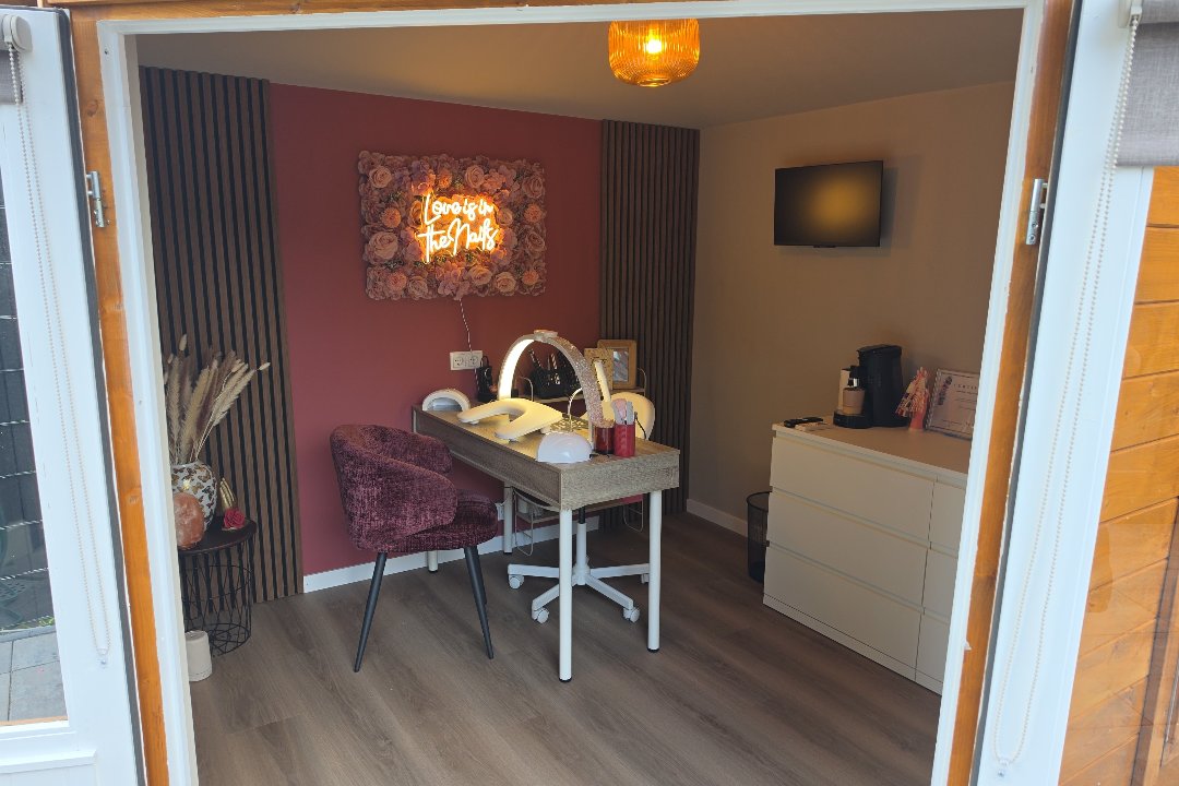 DSJ-Nails, Mierlo, Noord-Brabant