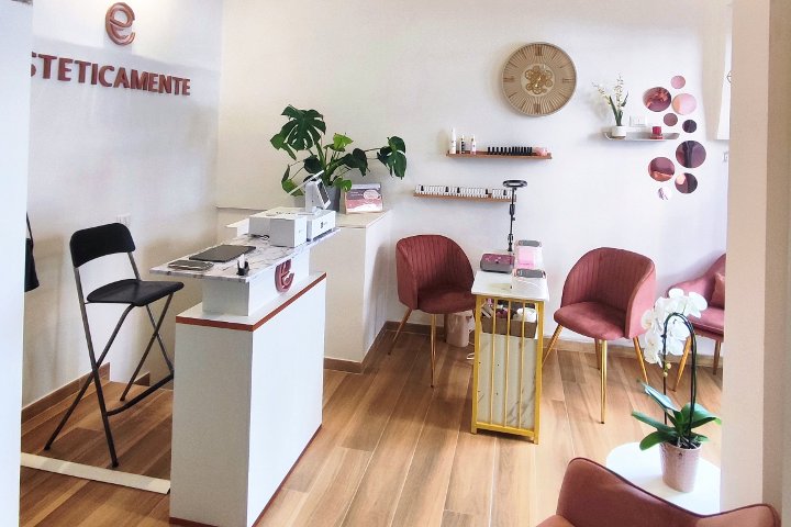 Esteticamente