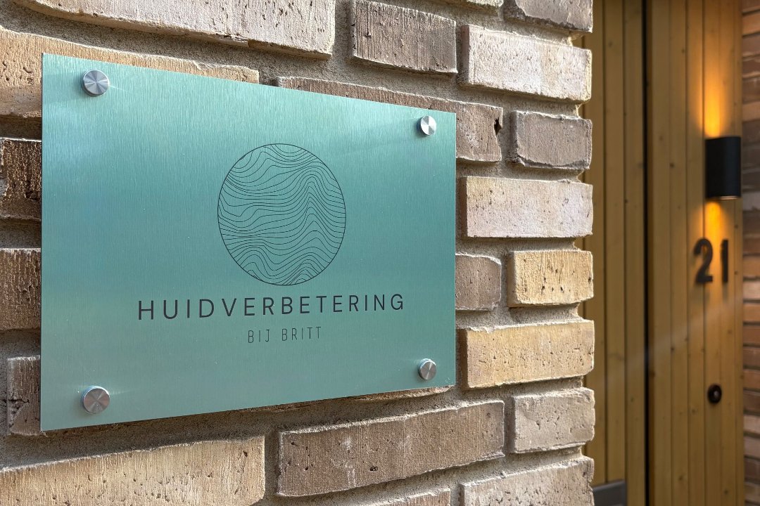 Huidverbetering bij Britt, Doornbos-Linie, Breda