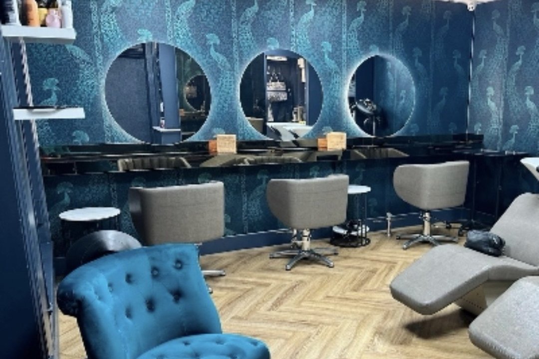 Hair By Tanya - at Gustav Fouche  salon, Weybridge, Surrey