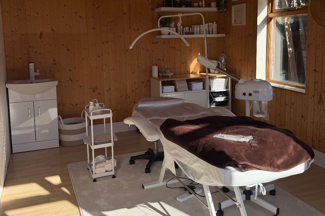 Loume Aesthetics, Rush Green, London