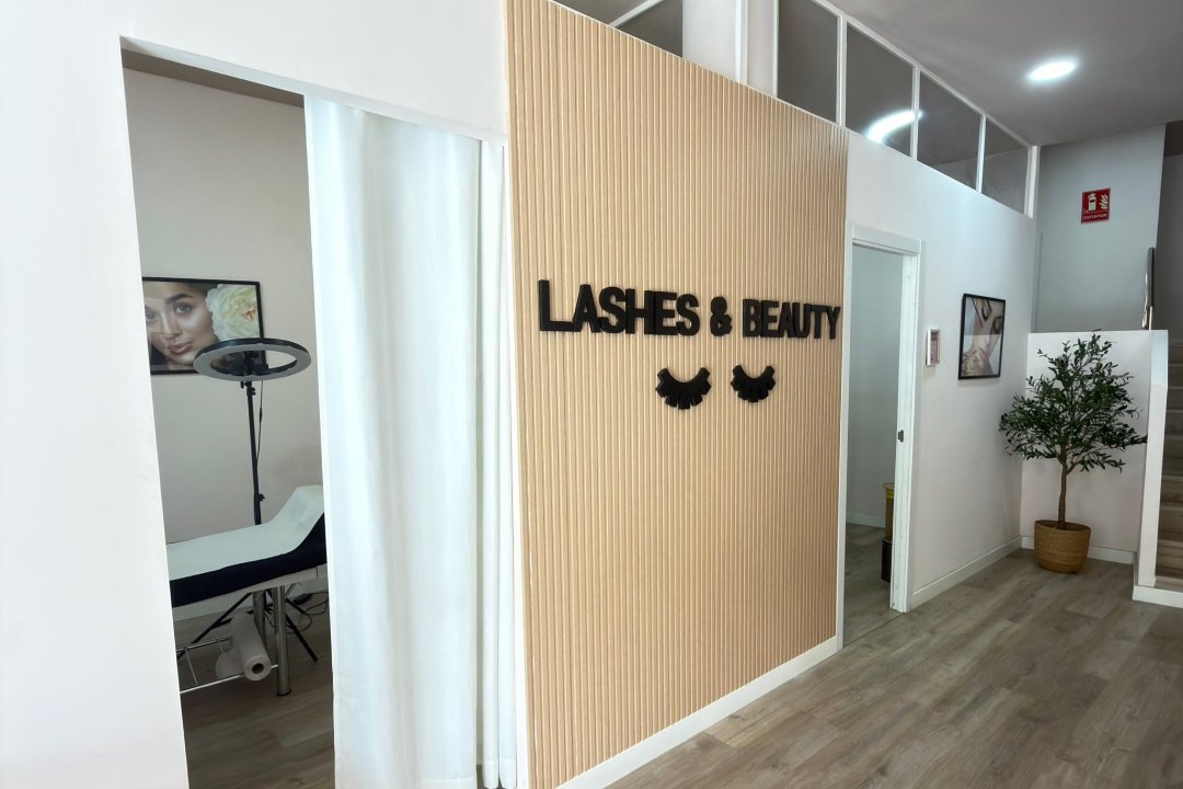 Lashes & Beauty Badalona, Dalt la Vila, Badalona