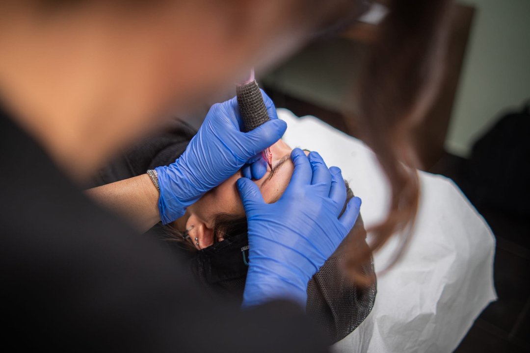 Alessandra Mazzella - PMU Artist c/o Escape Beauty Clinic, Colli Aminei, Napoli