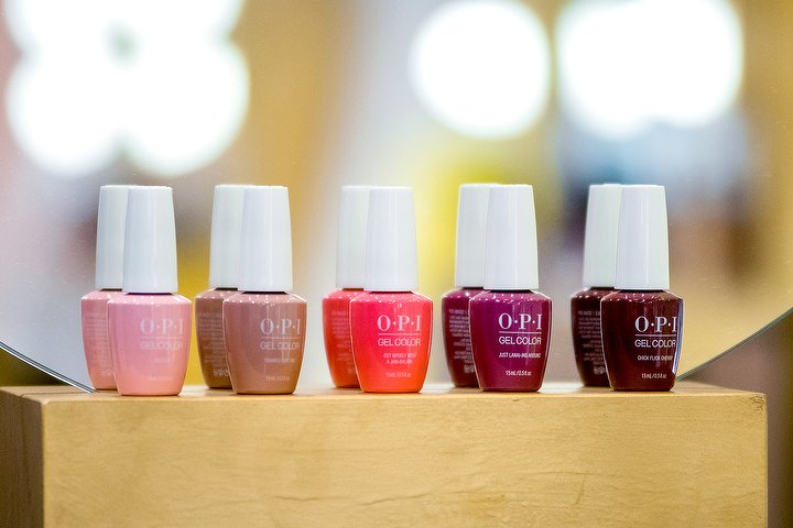 Deja Vu Hair & Make Up - Onglerie Embajadores - Photo de galerie - OneBooking