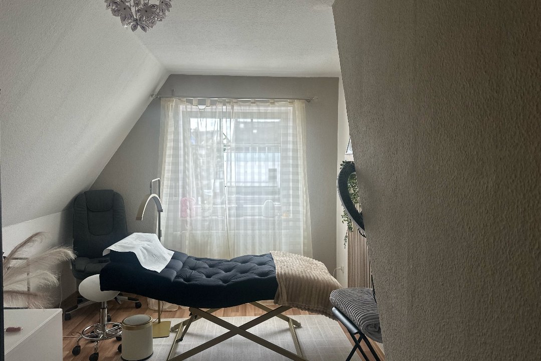 Glow by Julia Beauty, Mittelshuchting, Bremen