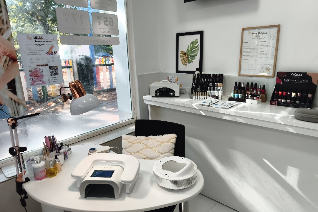 √∆ Nail Suite, Pinar de Chamartín, Madrid