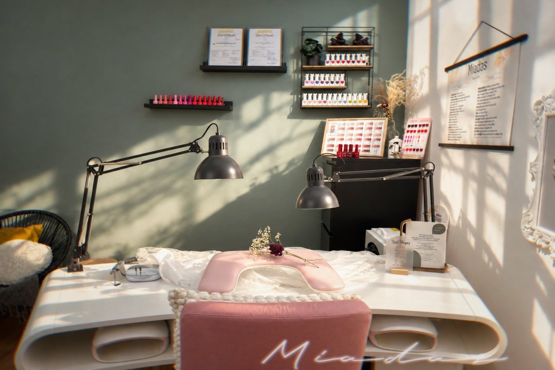 Miadas Quality Nail, Düsseldorf Hauptbahnhof, Düsseldorf