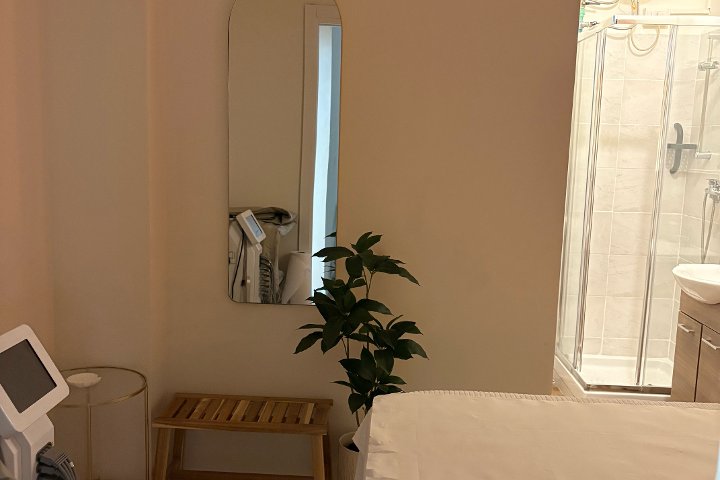 Seybella - Onglerie Perugia - Photo de galerie - OneBooking