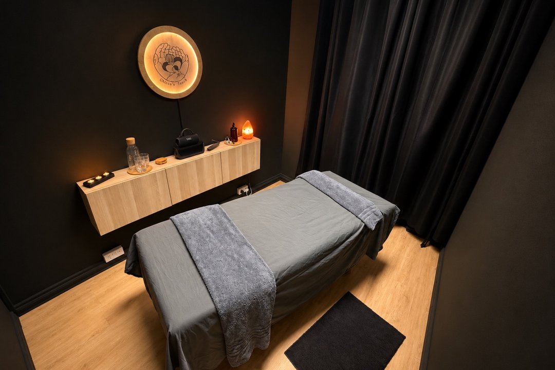 Nicco’s Touch Massage Therapy, College Green, Dublin