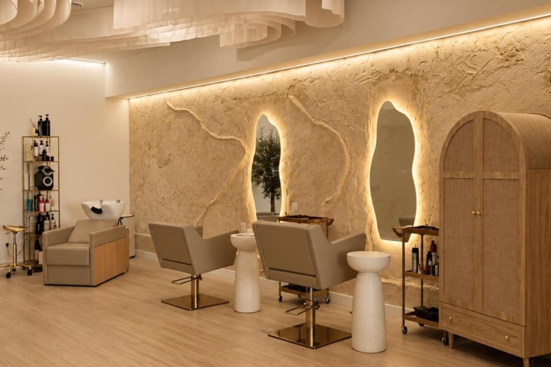 Soto Glam, Pueblo Nuevo
