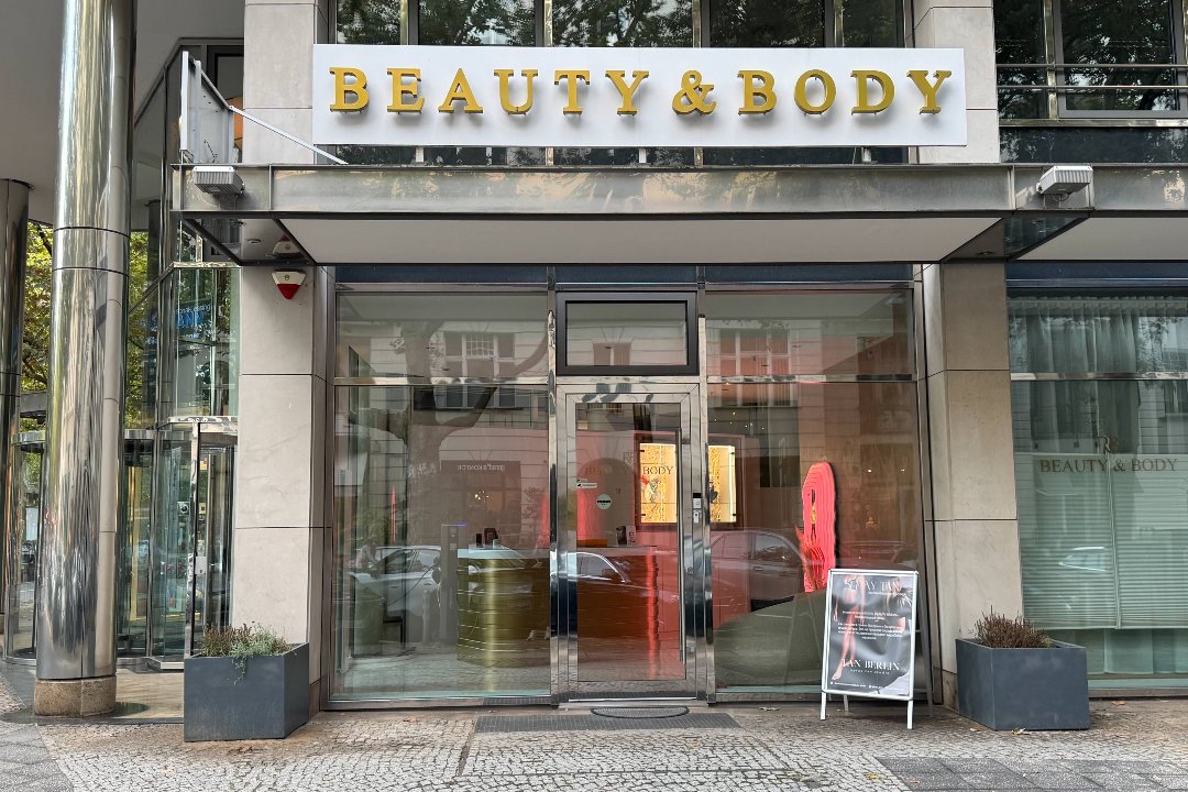 Spray Tan - by Royal Beauty & Body, Kudamm, Berlin