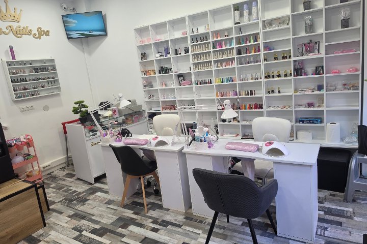 Queen Nails Spa - Onglerie Burgos  - Photo de galerie - OneBooking