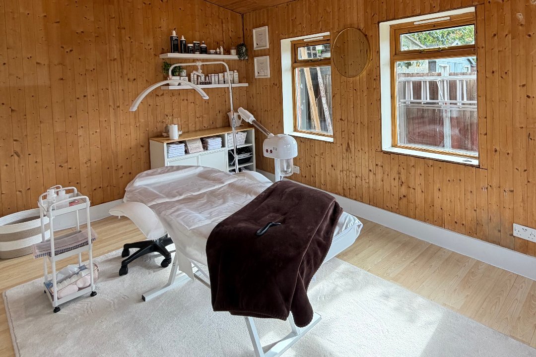 Loume Aesthetics, Rush Green, London