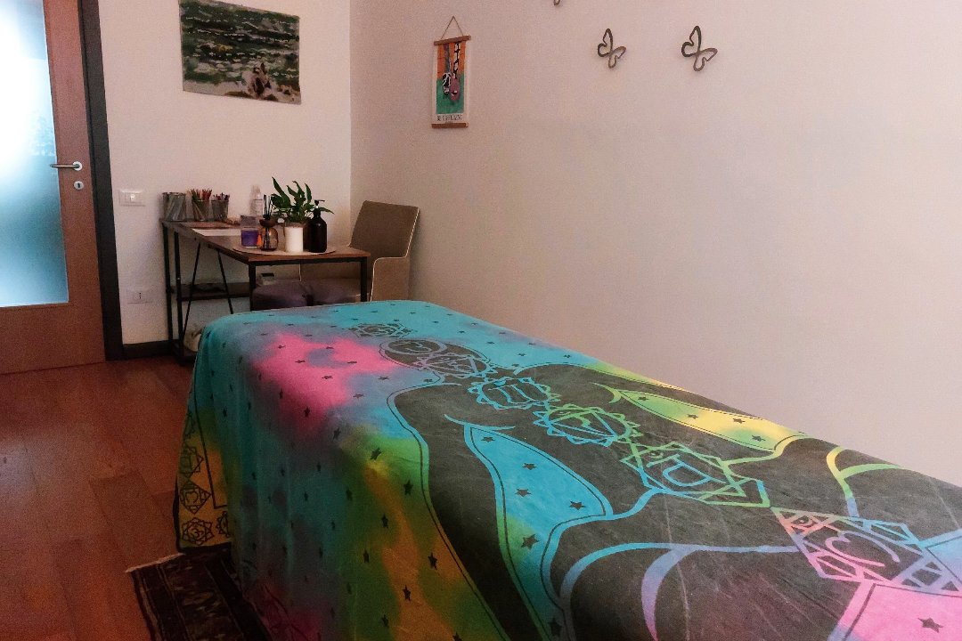 Purple Massage, Barriera Nuova, Trieste