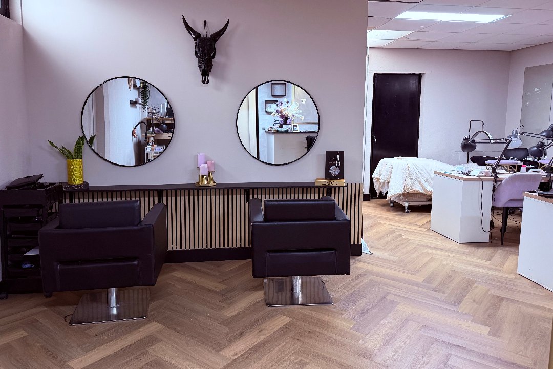 Chic et Noir, Hilversum-Centrum, Noord-Holland