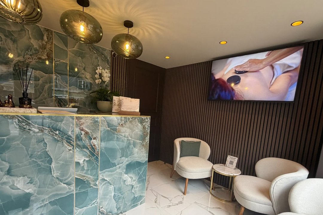 Aromedi Spa, Chantiers, Versailles