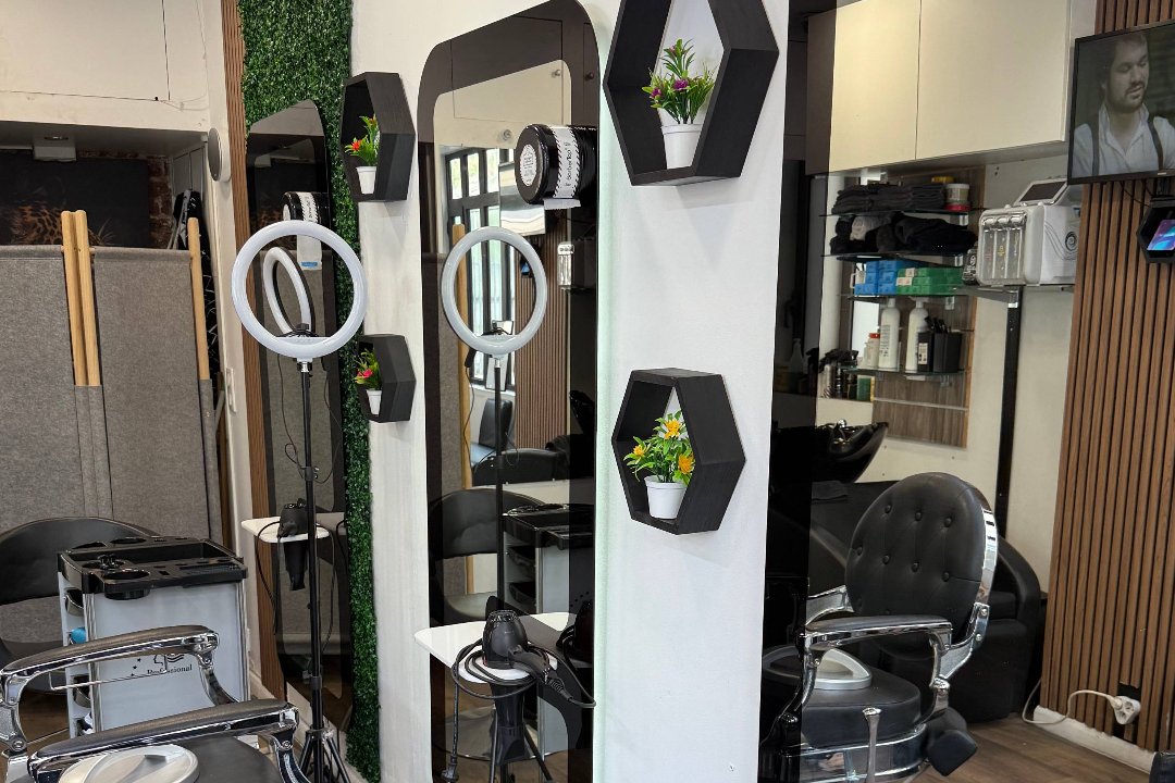 SALON DE COIFFURE MIXTE BY PB, 20e arrondissement, Paris