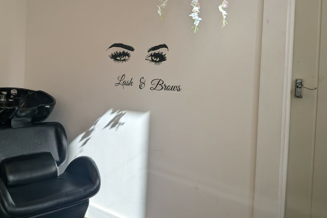 Shape Eyebrow Bar, Sunderland