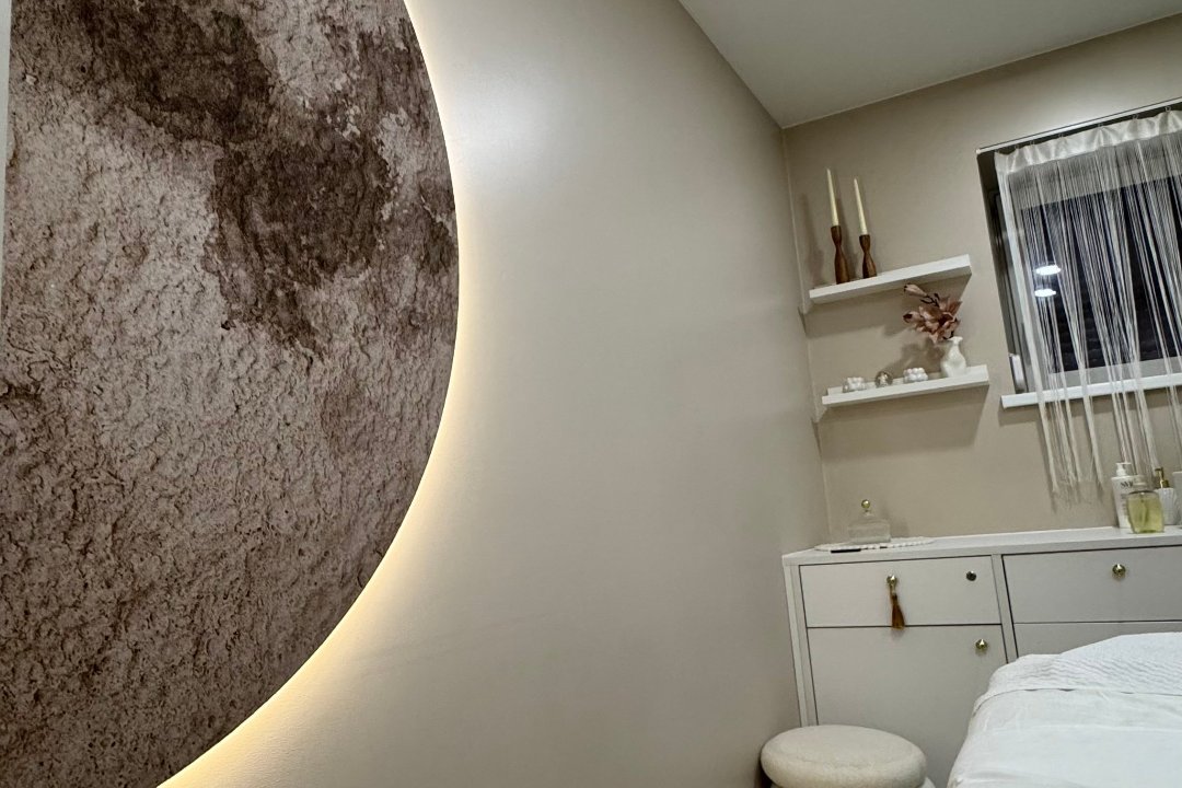 Massage therapist Olena, Šnipiškes, Vilnius