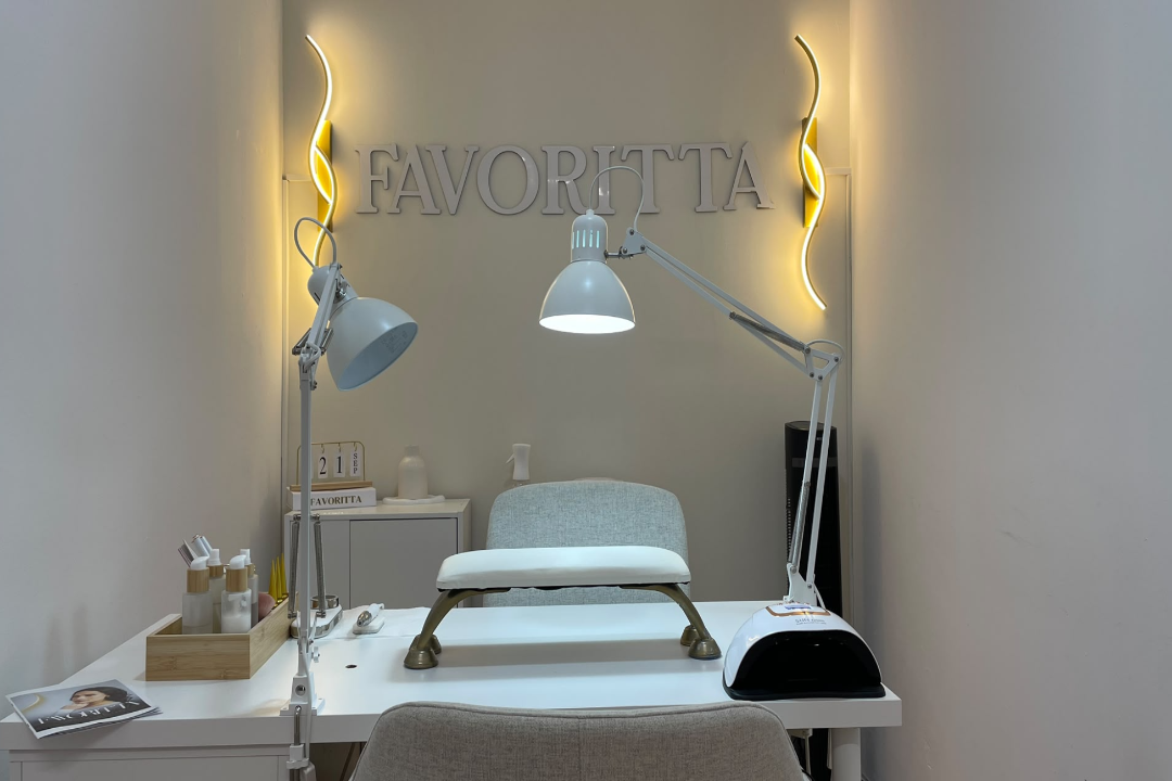 A Favoritta Academy, Porto