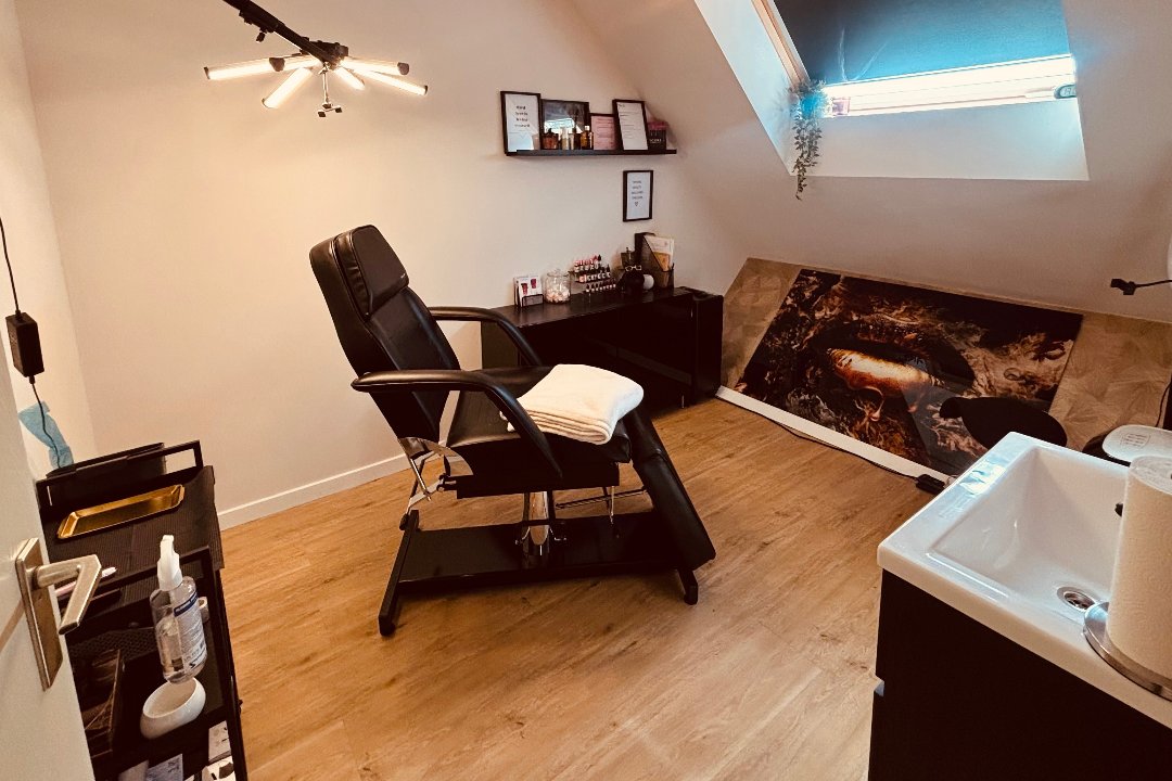 By Jaqueline Beauty Pmu, Prins Alexander, Rotterdam