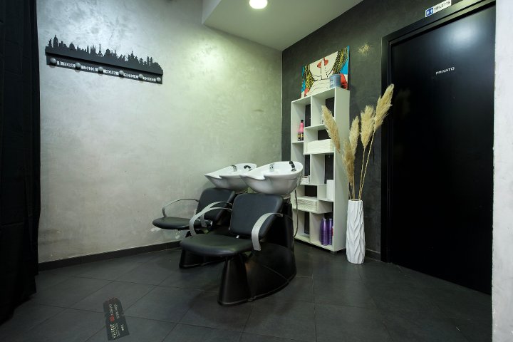 Black Blade - Coiffure Roma - Photo de galerie - OneBooking