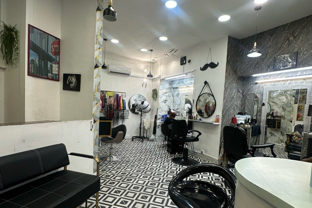 Shuvine Hair Atelier, Notre-Dame du Mont, Marseille