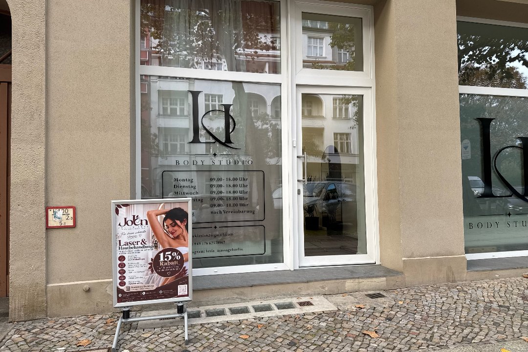 Jolien kosmetik, Ernst-Reuter-Platz, Berlin