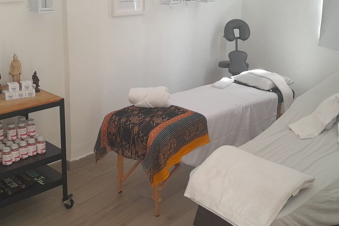Zensational Thai Massage, Santa Eulàlia, Provincia de Barcelona