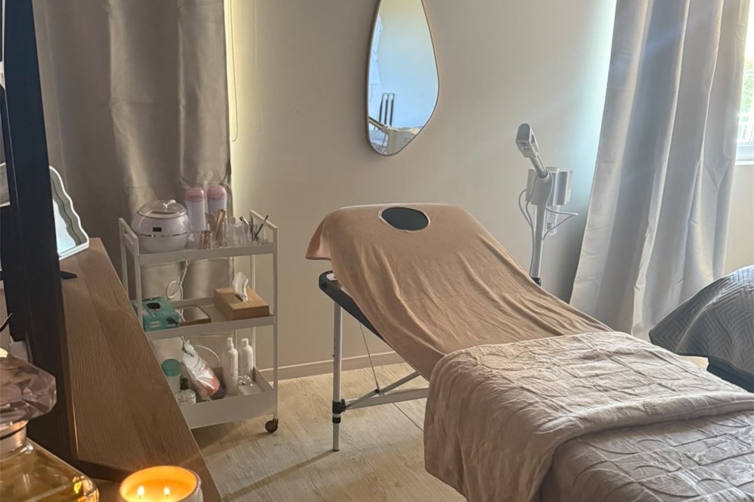 Nina Esthétique, Angervillier