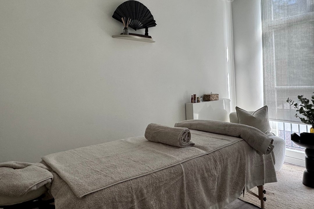 Novisa Massage, Amsterdam-Centrum, Amsterdam