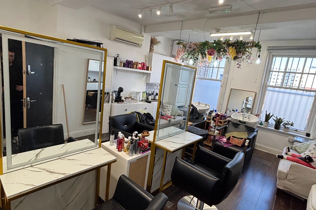 Pretty Bee Hair Studio, Henry Street, Dublin