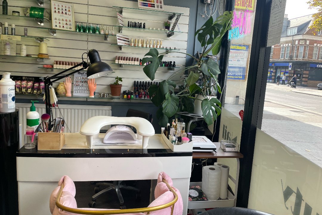 Luna Nail, Wood Street, London