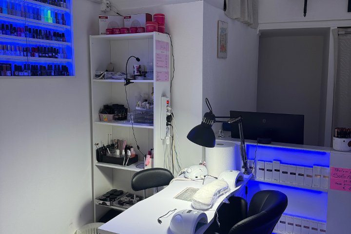 Rosanna e Kekka Beauty and Nails - Onglerie Napoli - Photo de galerie - OneBooking