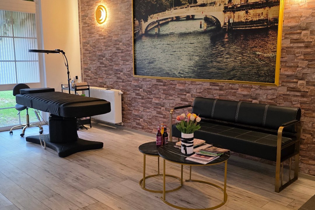 Beautybar by Nachtigal, Französisch Buchholz, Berlin