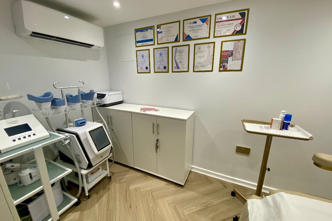 Genia Aesthetics, Warren Street, London