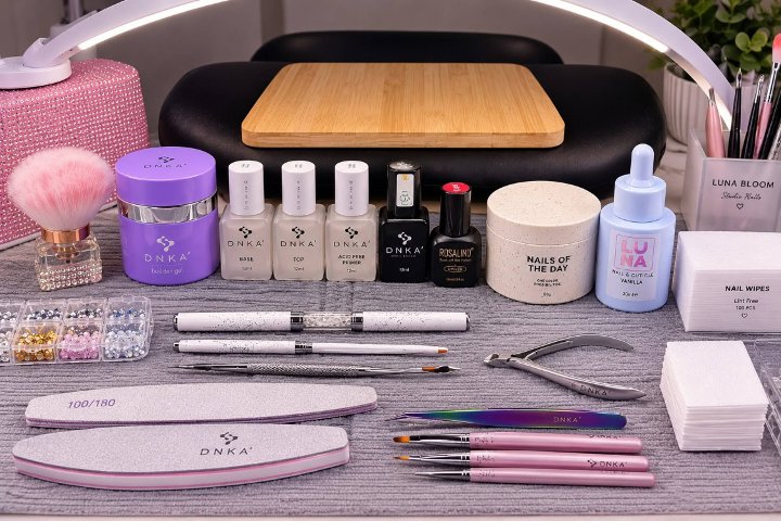 Luna Bloom Nails Studio - Onglerie Edificio Atalaya de la Albaida esc 2,1D - Photo de galerie - OneBooking