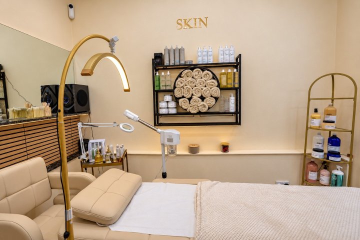 Skin & Silk Beauty Salon - Soin visage Hounslow - Photo de galerie - OneBooking