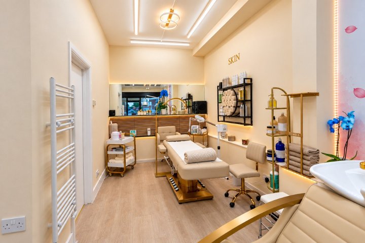 Skin & Silk Beauty Salon - Soin visage Hounslow - Photo de galerie - OneBooking