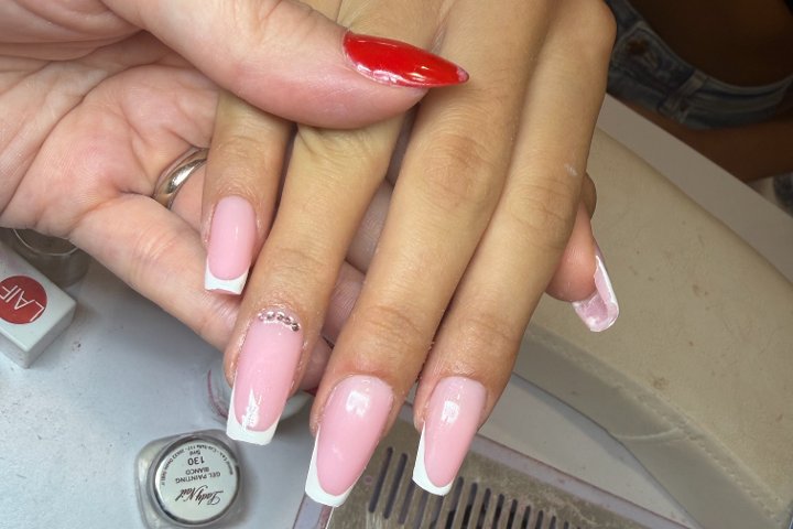 Italia Rispoli c/o Sena Salon - Onglerie Portici NA - Photo de galerie - OneBooking