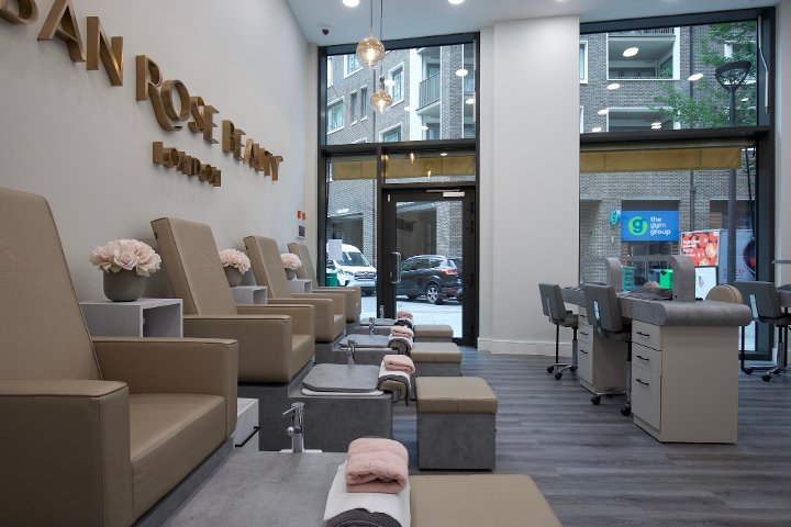 Urban Rose Beauty - Elephant Park - Onglerie London - Photo de galerie - OneBooking